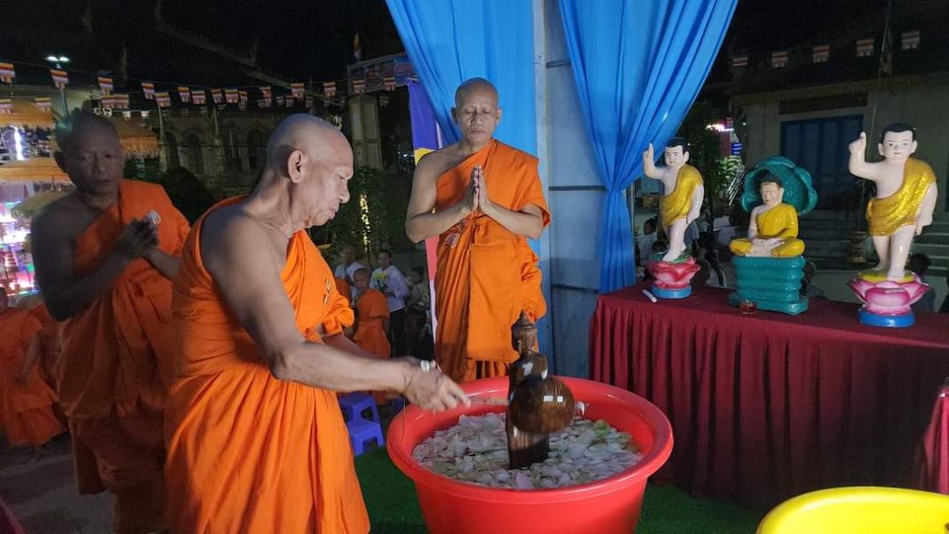 z4319220500786_bd63ca871f28f80475a66636db035e65