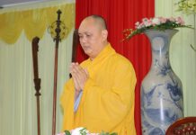 Thượng tọa Thích Thiện Chơn chia sẻ đề tài “Giới pháp của người Phật tử tại gia” tại khóa kiết đông lần III